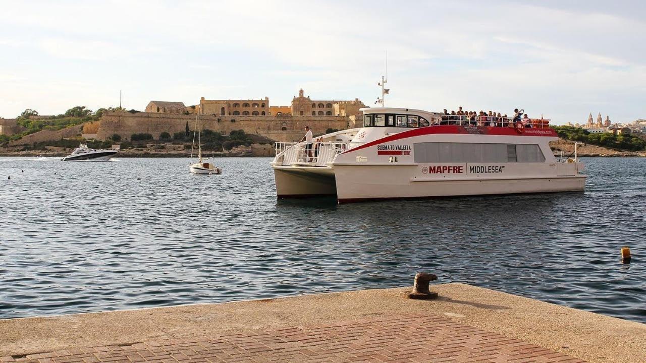 Modern Apartment Steps To St George'S Bay San Ġiljan Buitenkant foto